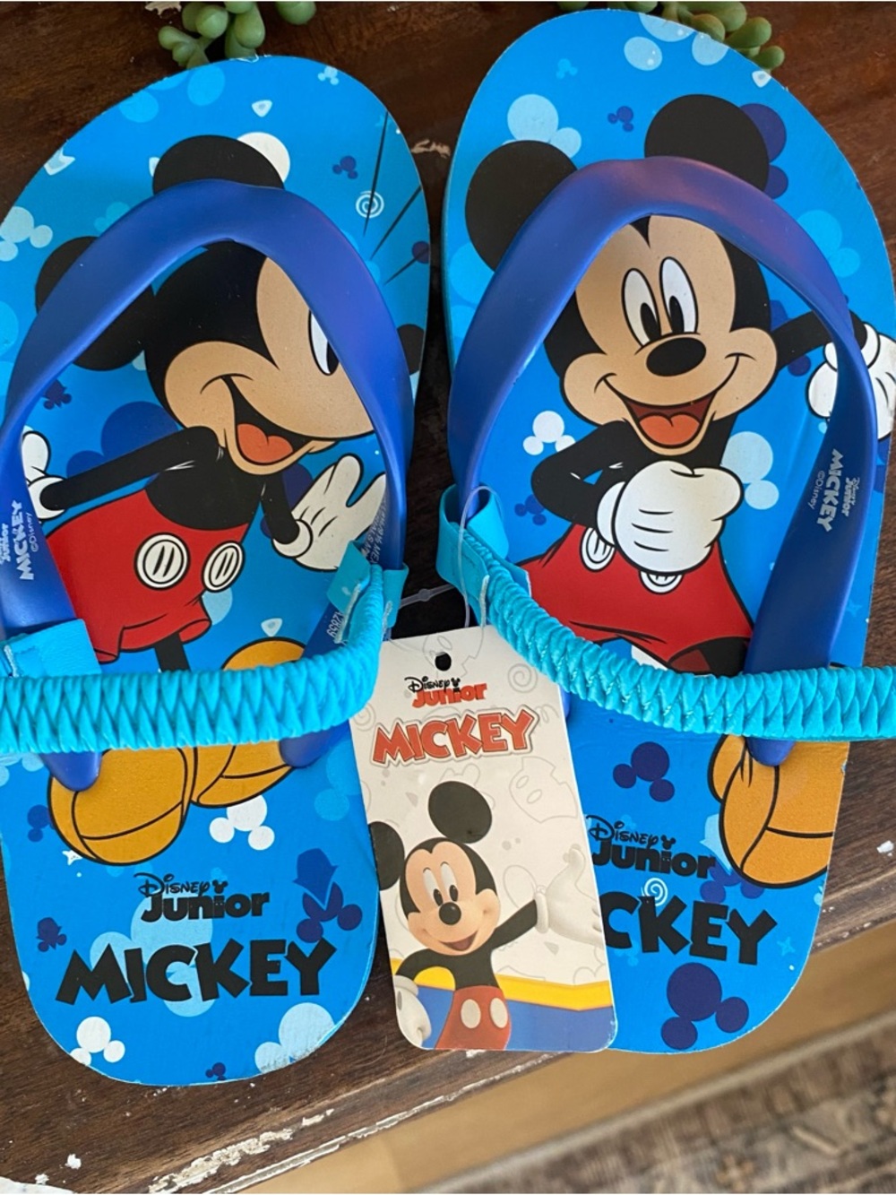 NWT Disney Junior Mickey Mouse thong flip flops for boys